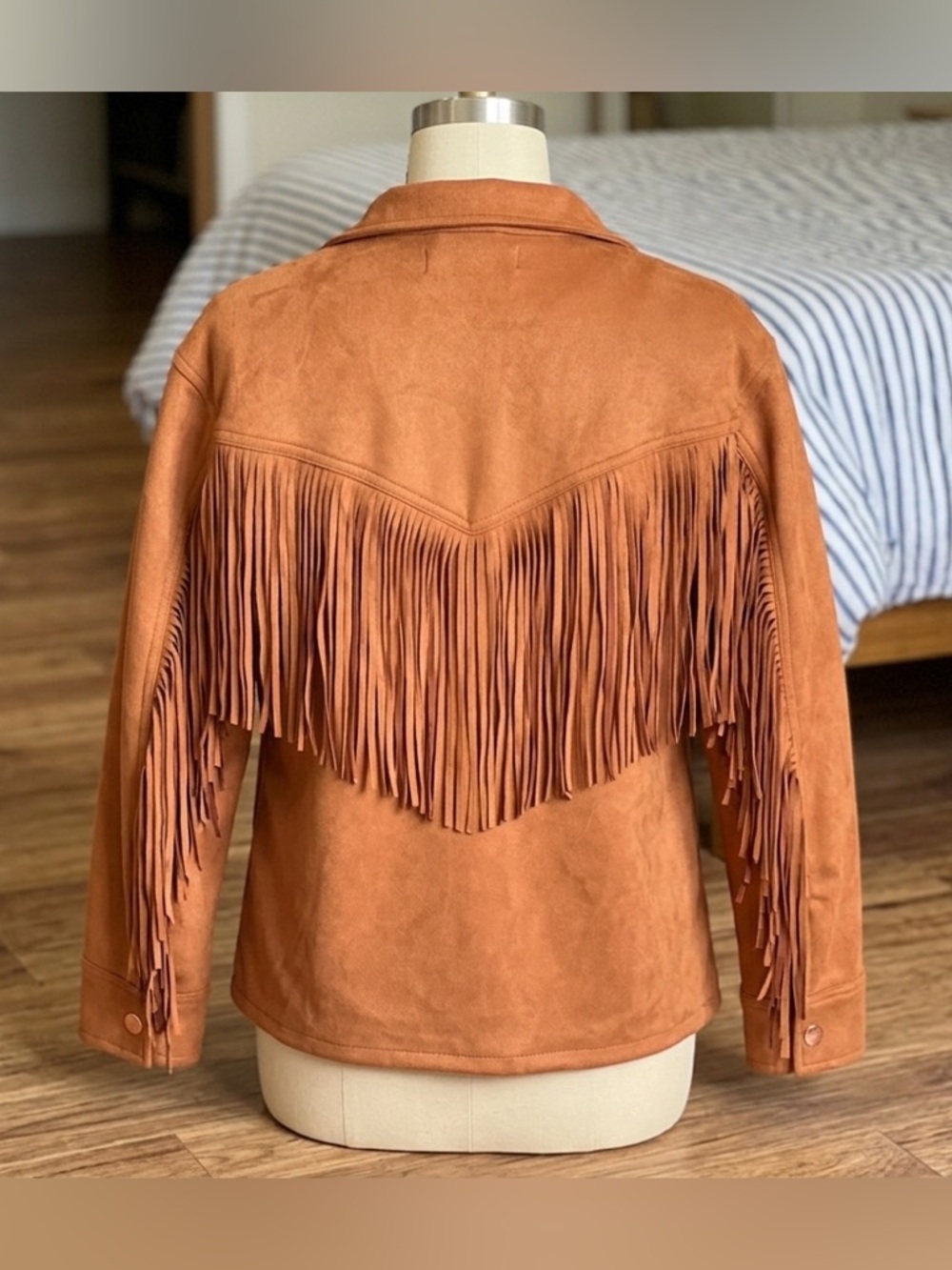 🧡🧡 Forever 21 Faux Suede Fringe Jacket 🧡🧡 - Picture 2 of 5